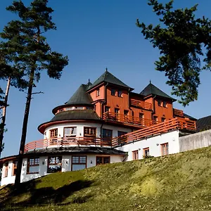 chalets-vitkova-hora.karlovyvary-hotels.com/